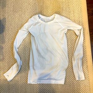 White Lululemon swiftly tech long sleeve shirt size small